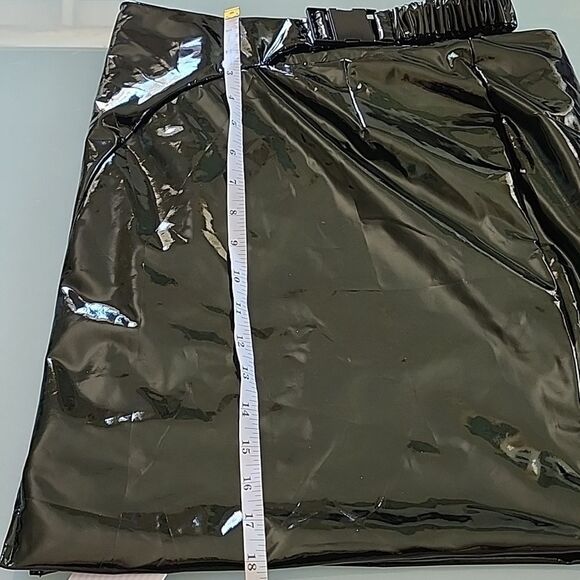 Bella Barnett PU Patent Leather Skirt - Picture 11 of 11